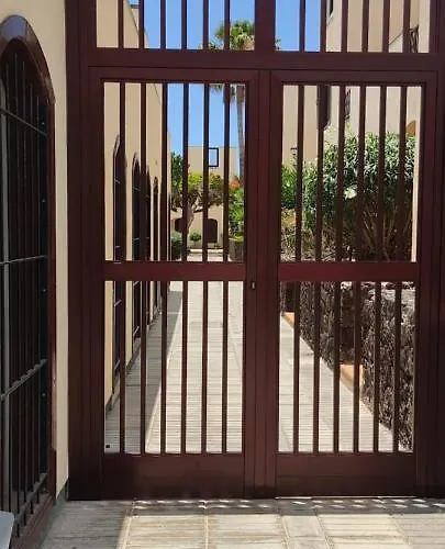 アパート Lusi Sole E Mar